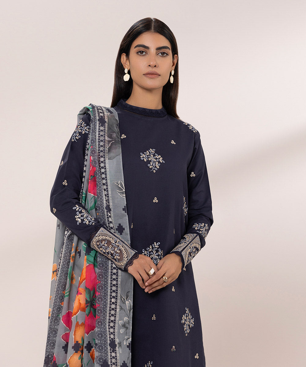 3 Piece - Embroidered Lawn Suit