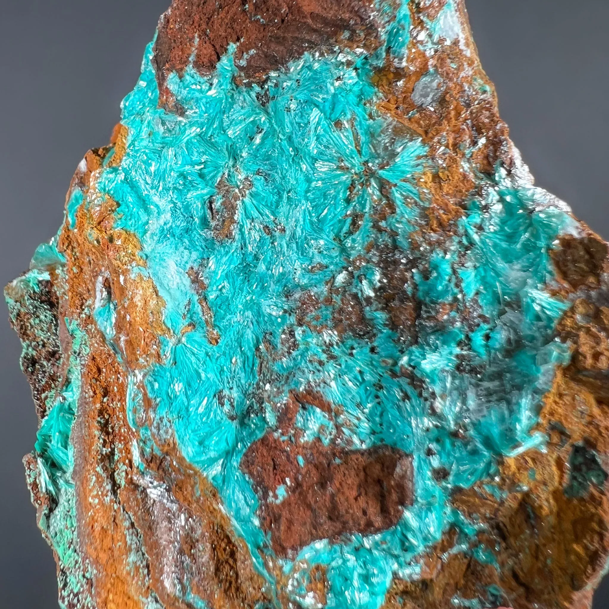 Aurichalcite with Calcite