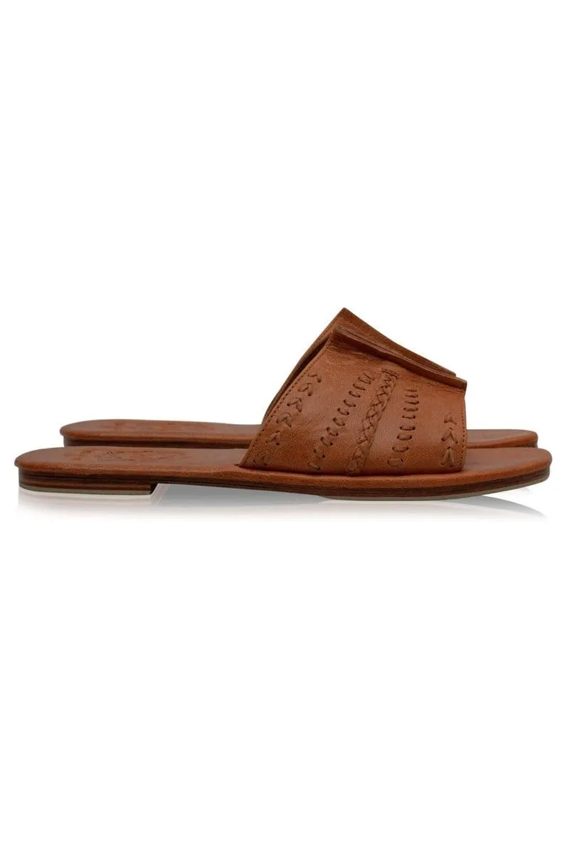 Dolce Vita Slide Shoes in Dark Tan