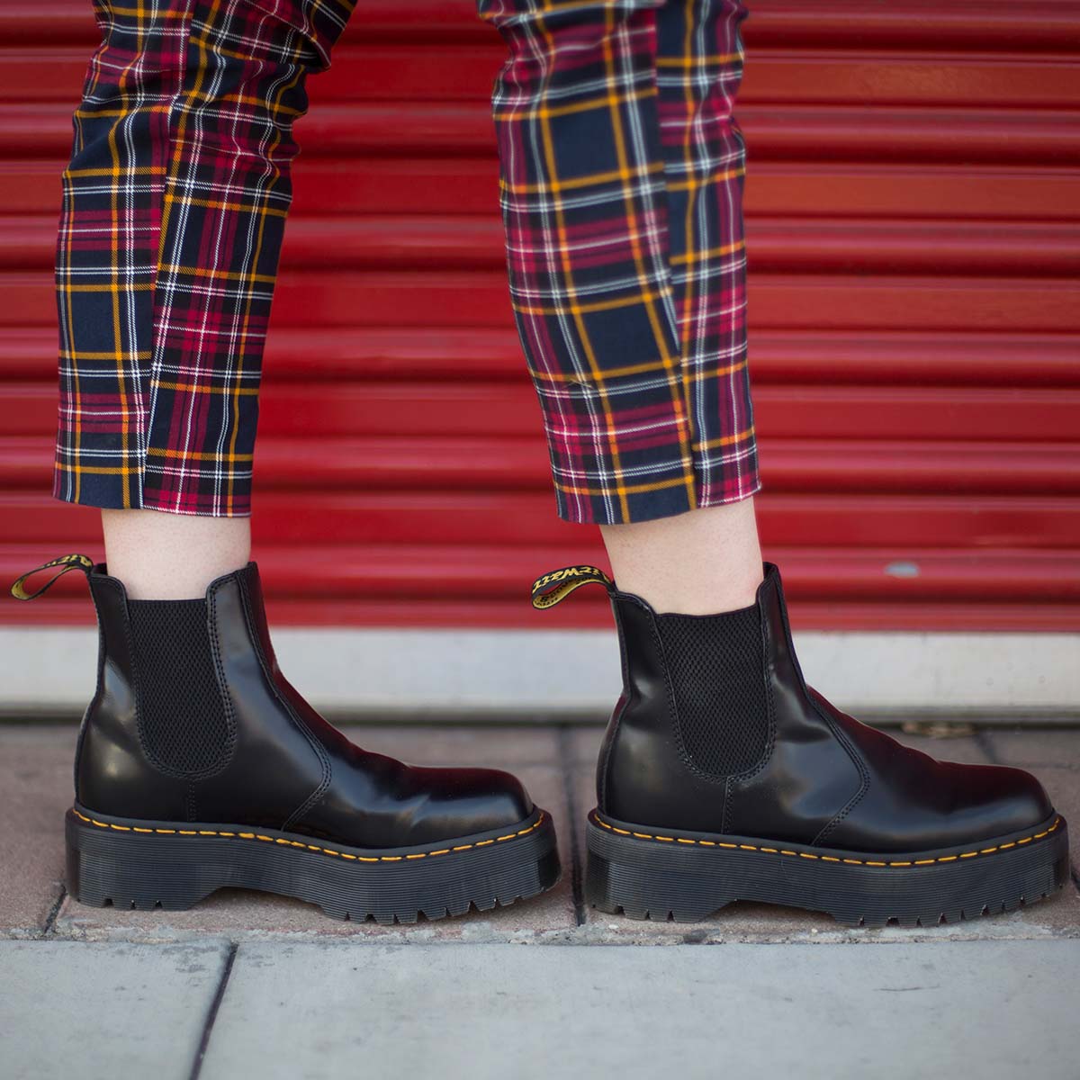    Dr. Martens Quad Chelsea Boot Smooth Black