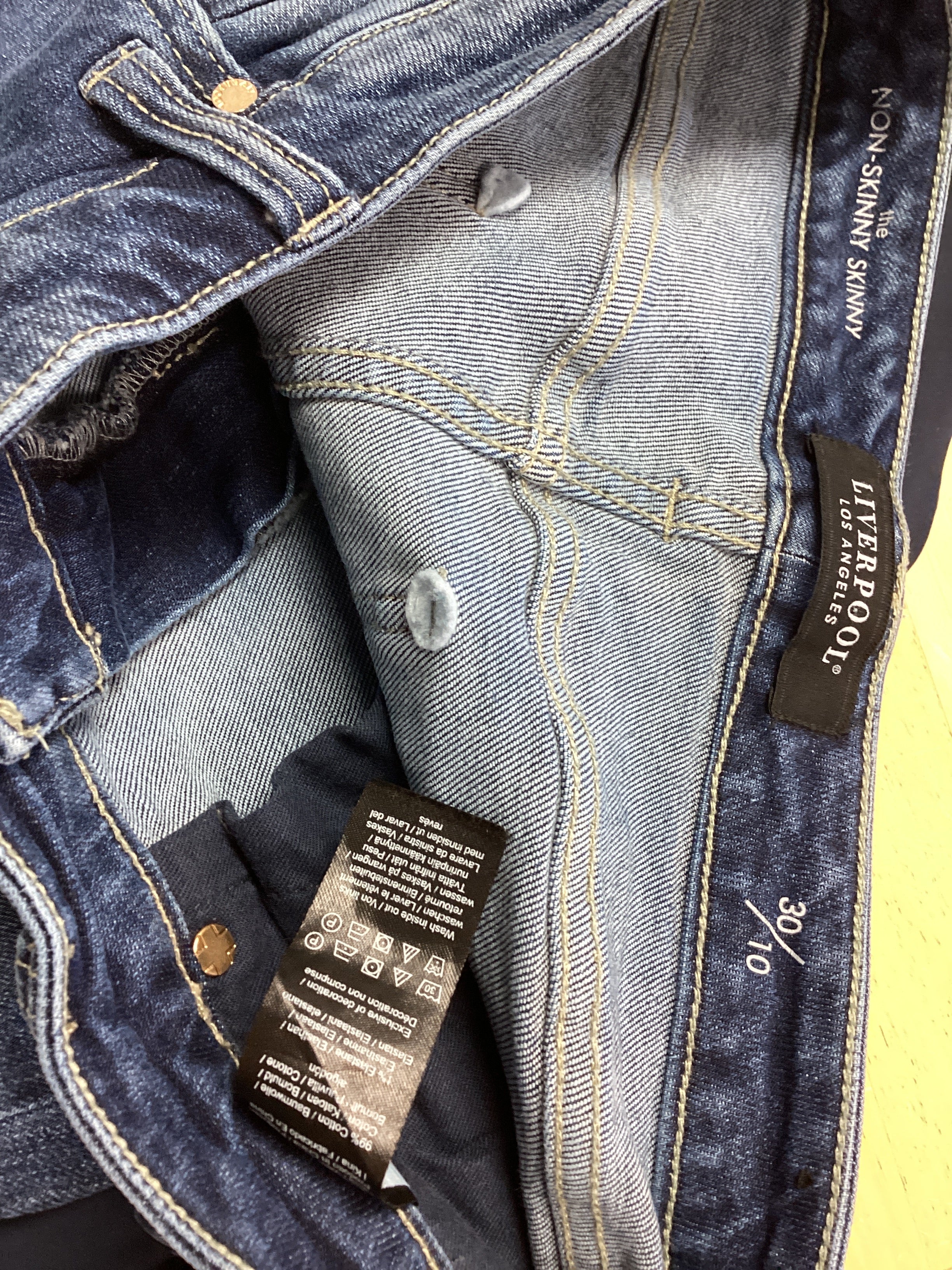 Jeans Straight By Liverpool  Size: 10